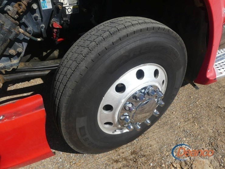 2016-kenworth-t680-image-12