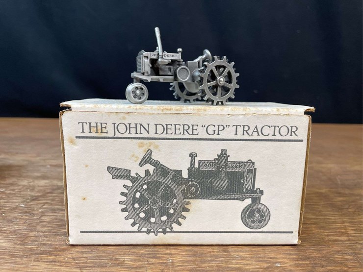 john-deere-b-image-9