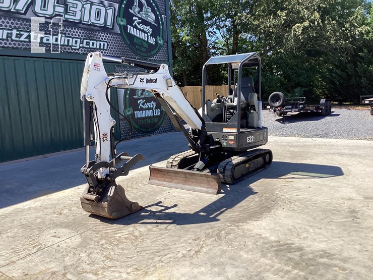 2015-bobcat-e32-image-19