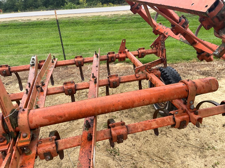 allis-chalmers-1200-image-12
