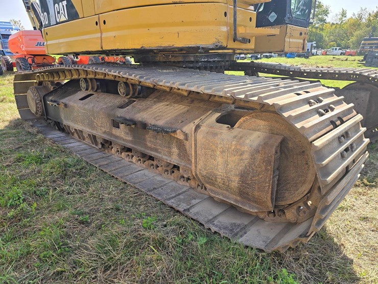 caterpillar-328d-image-7