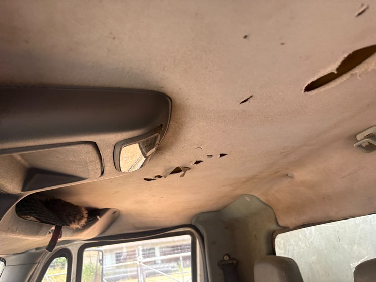 2003-international-durastar-4300-image-62