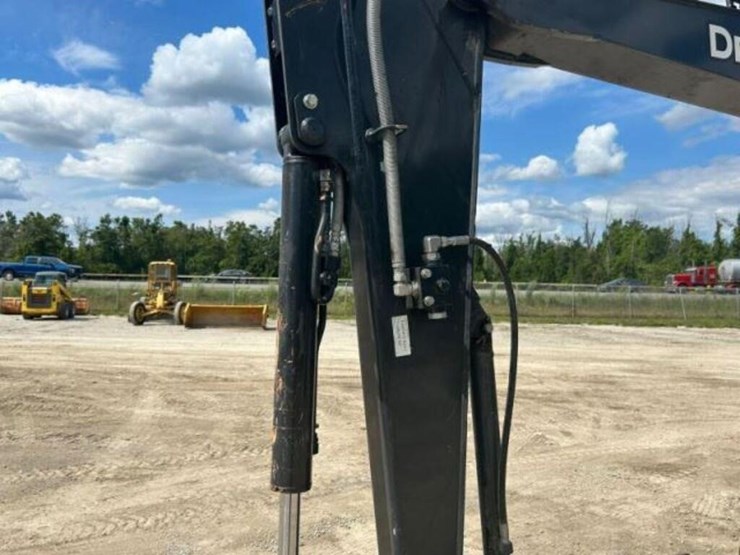2023-deere-50g-image-32