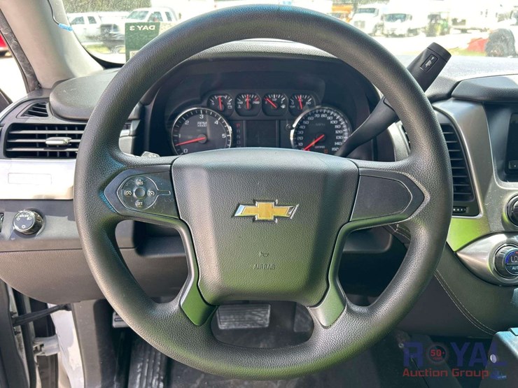 2016-chevrolet-tahoe-image-12