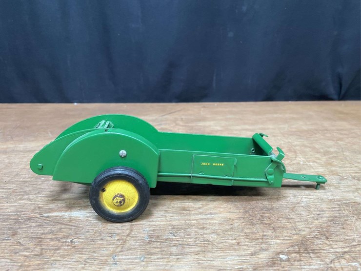 john-deere-16-image-7