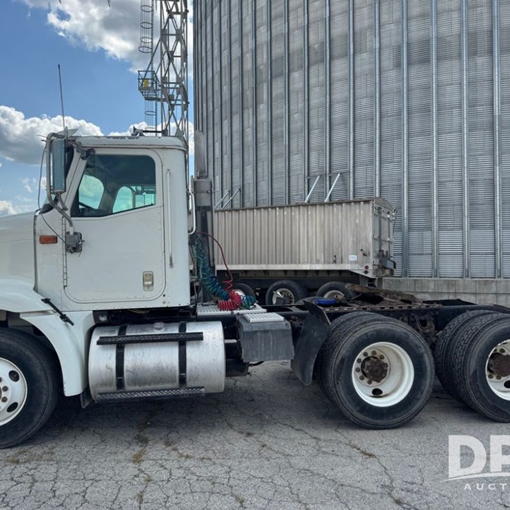 2000 INTERNATIONAL 9600