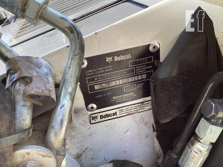 2019-bobcat-t770-image-21