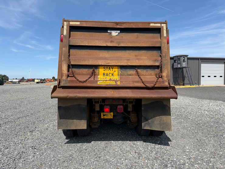#11-•-#5197-•-2008-mack-granite-t/a-daycab-dump-truck-1m2ax04c68m003392-image-7