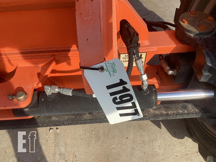 2015-jlg-740aj-image-20
