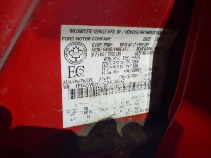 2016-ford-f550-xl-image-10