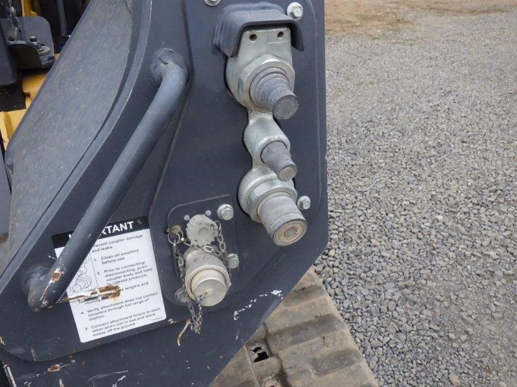 2020-deere-333g-image-11