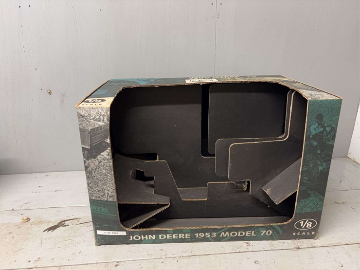 john-deere-8-image-13