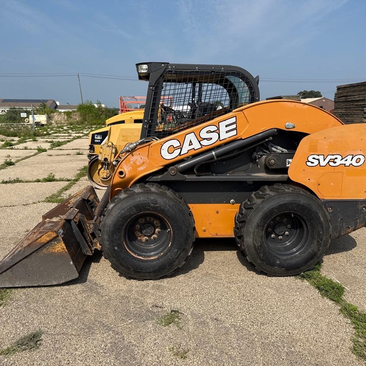 2017 CASE SV340