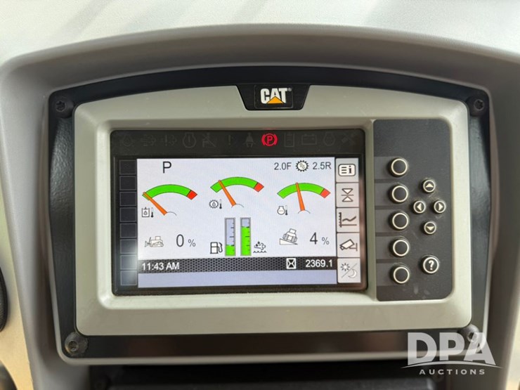2019-caterpillar-d6t-image-30