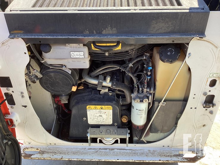 2022-bobcat-t64-image-28
