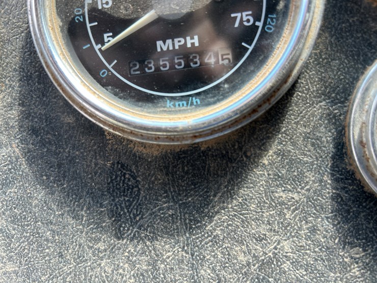 1996-ford-l9000-image-35