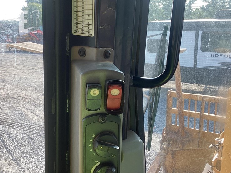 2019-caterpillar-d6t-lgp-image-18