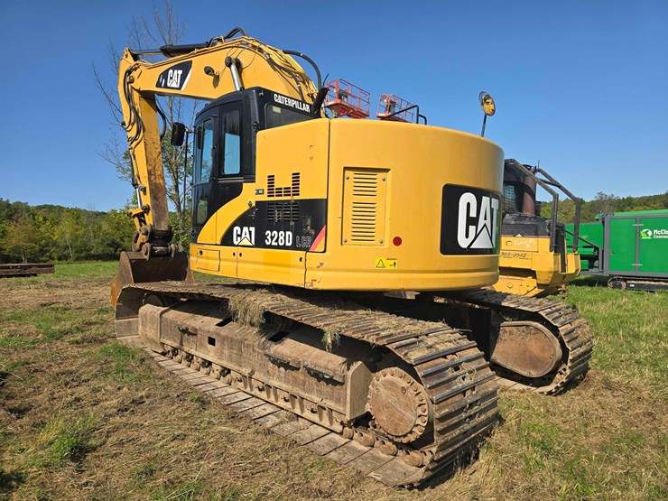caterpillar-328d-image-13
