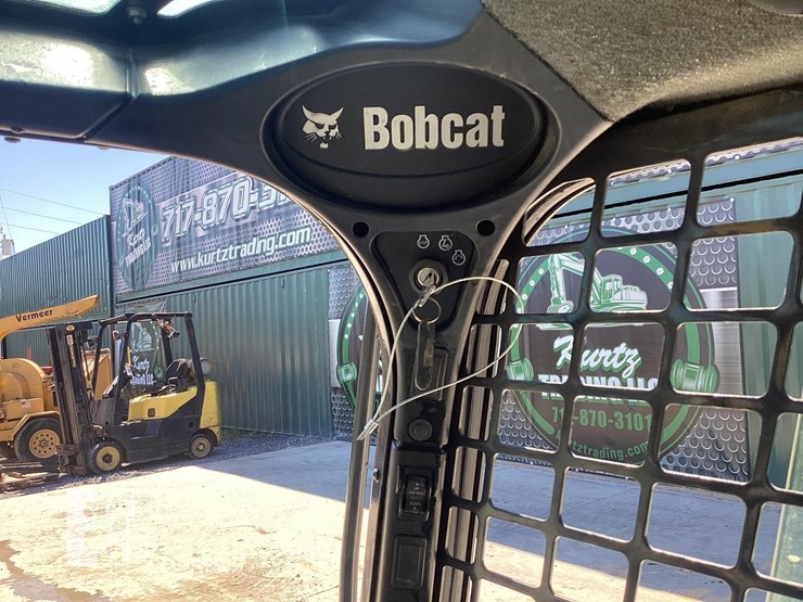 2020-bobcat-t590-image-30