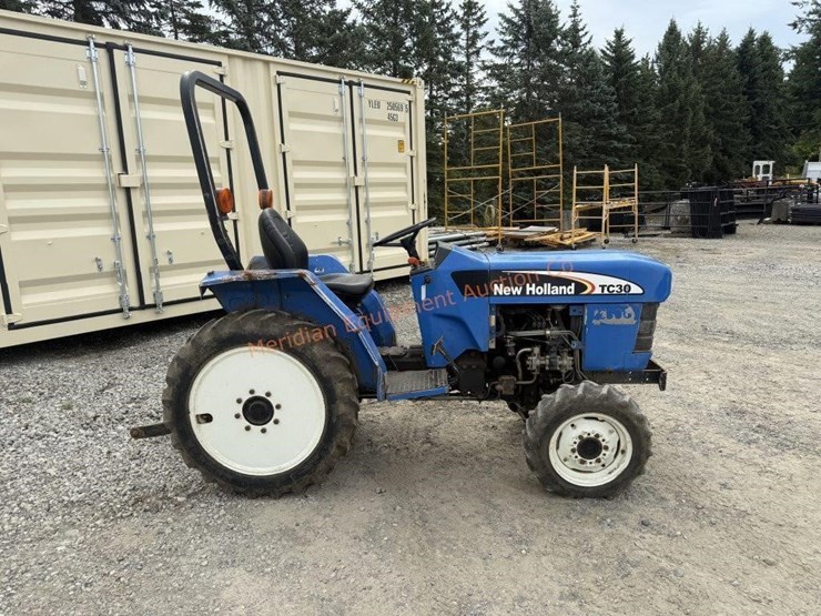 new-holland-tc30-image-6