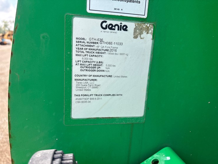 #2252-•-2018-genie-6036-forklift-image-10