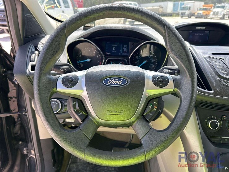 2014-ford-escape-image-11