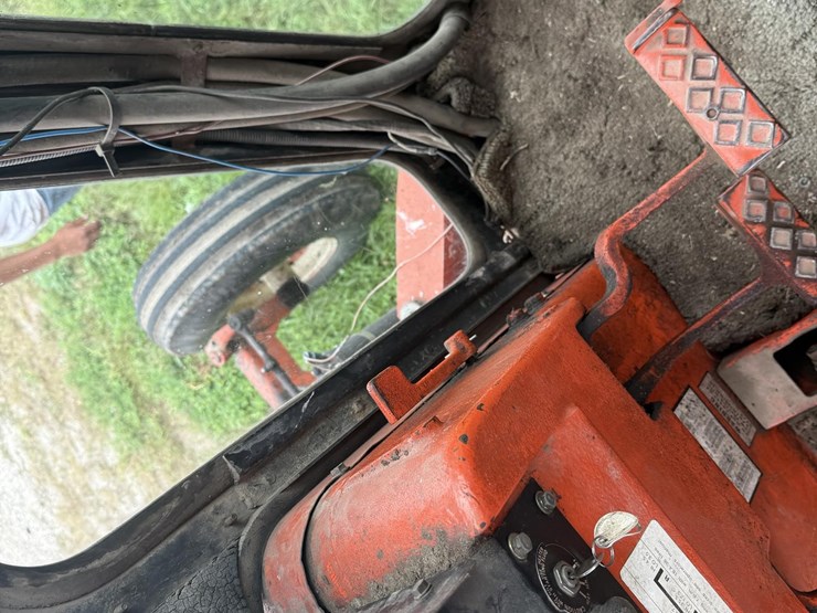 allis-chalmers-200-image-25