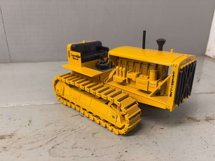 caterpillar-d9-image-33