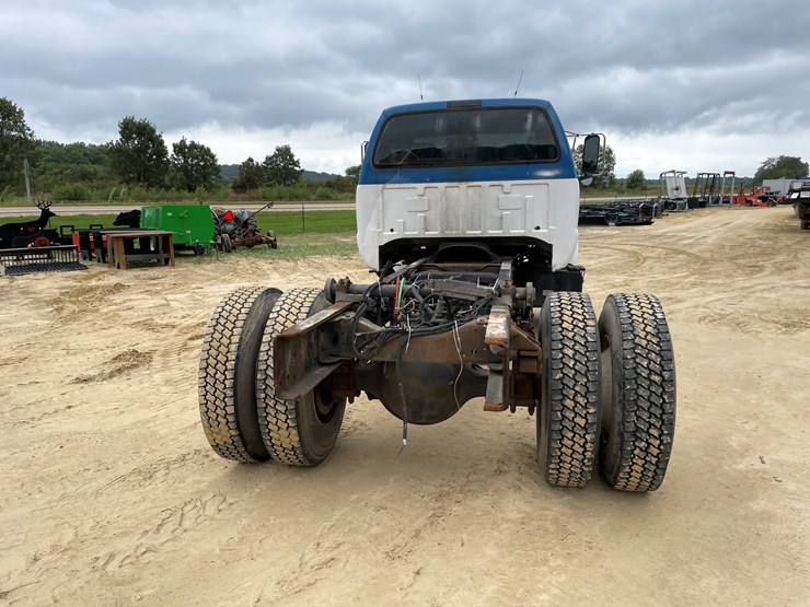 2001-ford-f750-image-6