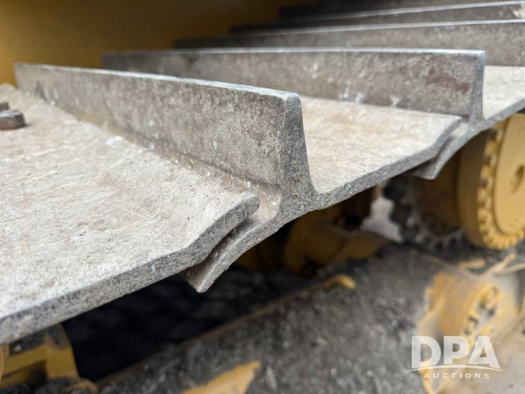 2019-caterpillar-d6t-image-20