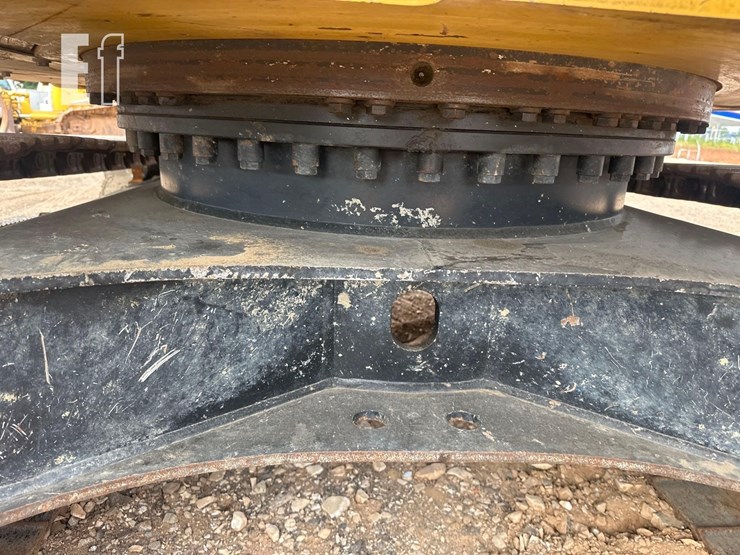 2021-caterpillar-315-gc-image-14