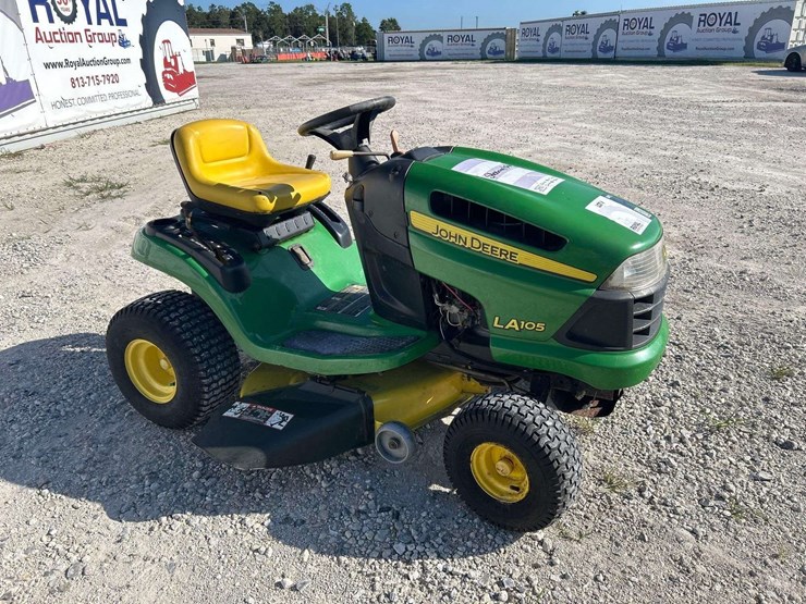 2010-john-deere-la105-image-2