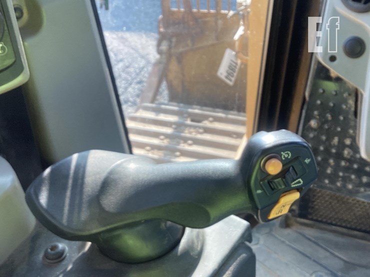 2019-caterpillar-d6t-lgp-image-21