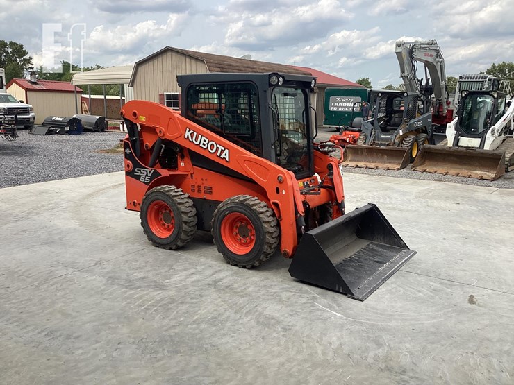 2018-kubota-ssv65-image-8