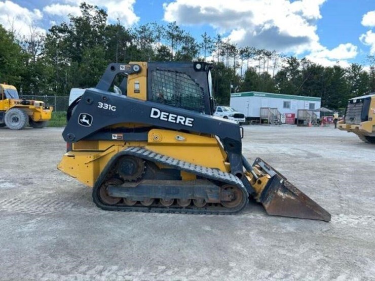 deere-331g-image-4