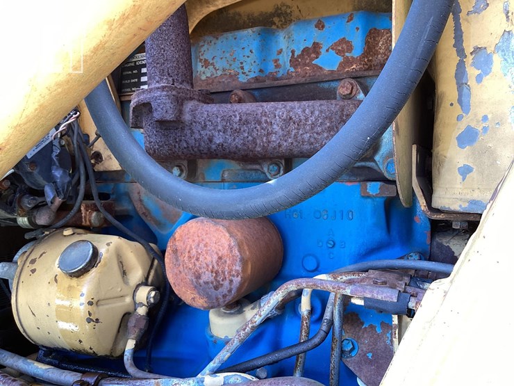 1983-ford-555-image-20