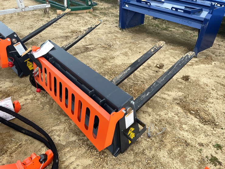 #2730-•-new-wig-hydraulic-adjustable-pallet-forks-image-4