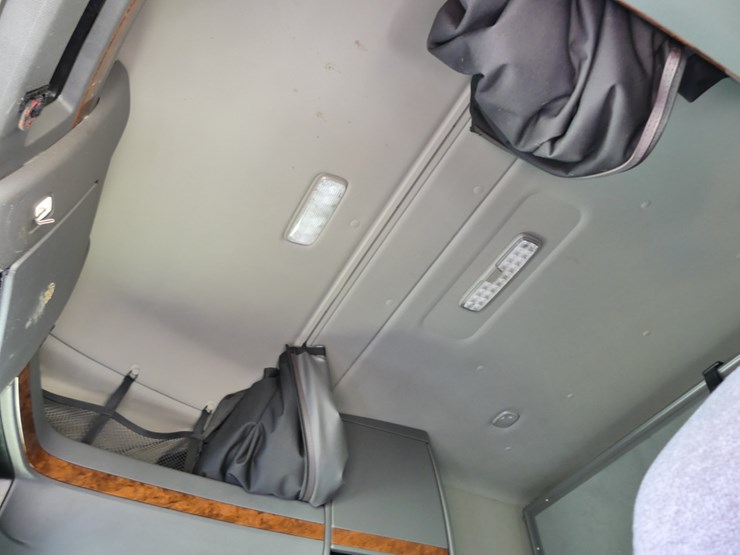 2019-international-lt-image-12