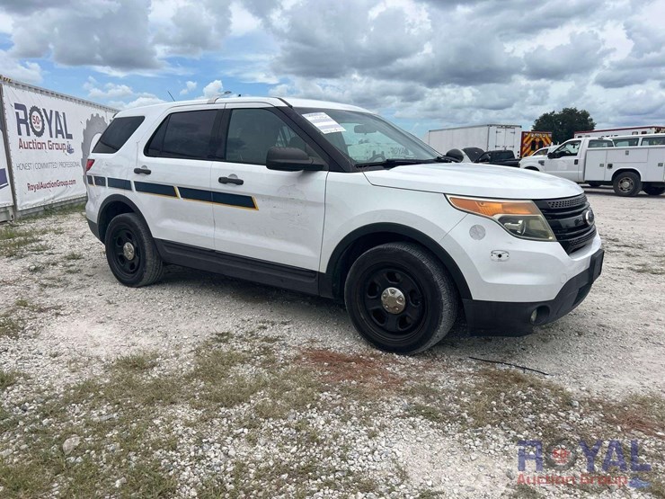 2015-ford-explorer-image-2