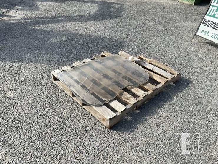 bobcat-m-series-forestry-door-glass-image-1