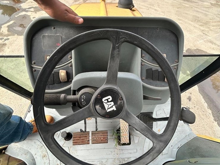 2006-caterpillar-416d-image-35