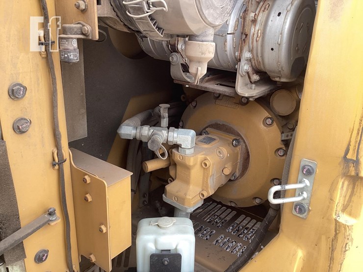 2015-caterpillar-308e2-cr-image-16
