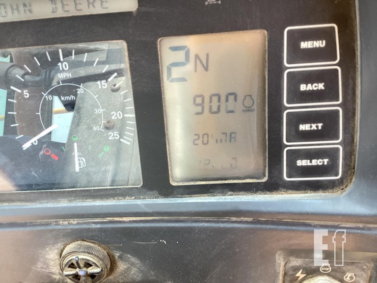 2002-deere-724j-image-16