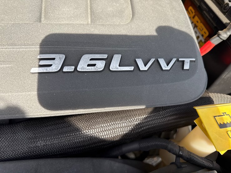 2015-dodge-grand-caravan-image-50