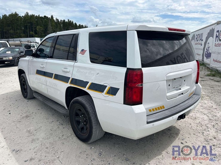 2016-chevrolet-tahoe-image-4