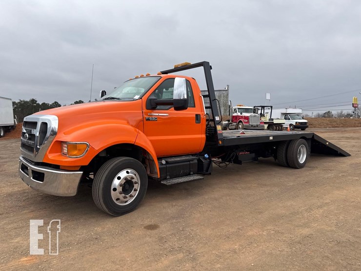 2012-ford-f650-sd-image-2