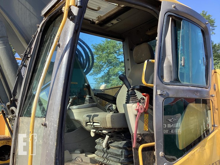 2008-volvo-ecr235cl-image-21
