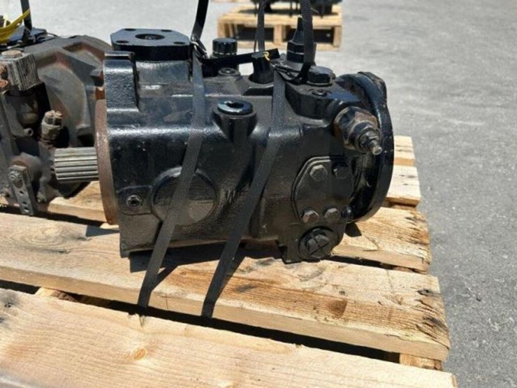 bosch-aa4vg56da1d8/32r-hydraulic-pump-image-4