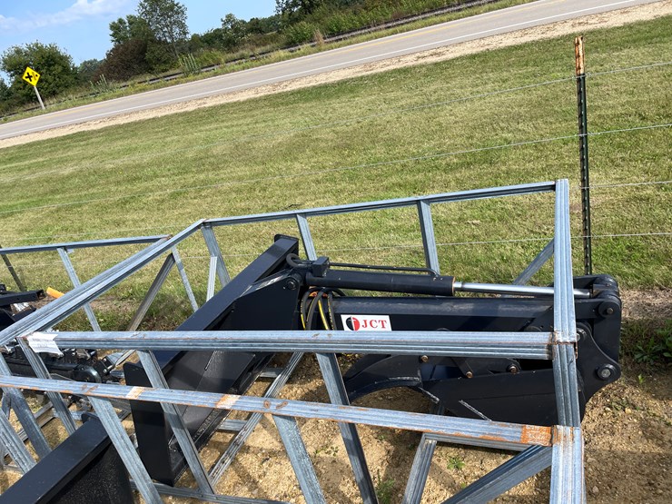 #2496-•-jct-heavy-duty-skid-steer-backhoe-arm-image-2