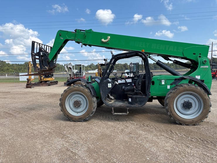 #2252-•-2018-genie-6036-forklift-image-1